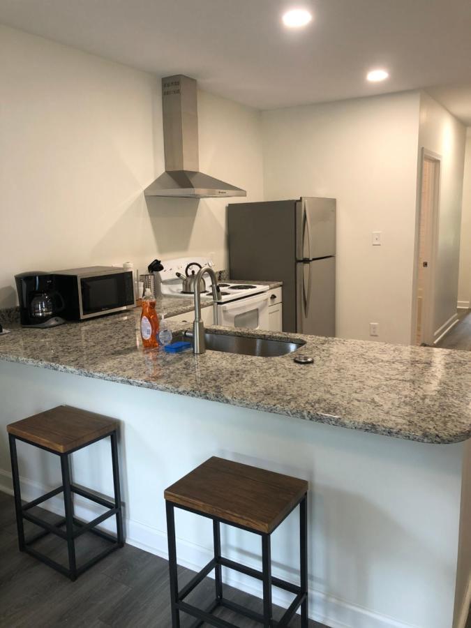 Lakewoodlyon Park Renovated Cottage Near Duke 23A Durham Dış mekan fotoğraf
